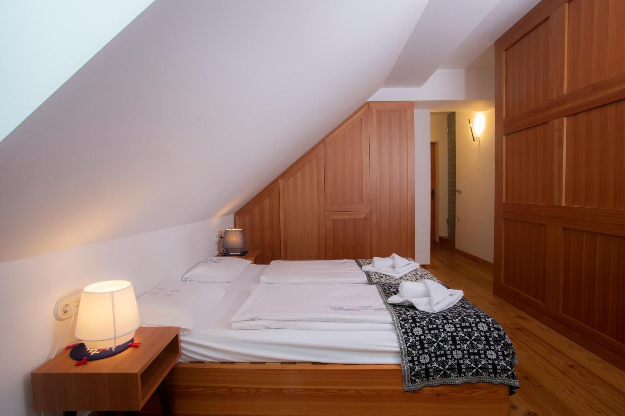Pr'Gavedarjo Eco Heritage B&B クランスカゴーラ 部屋 写真