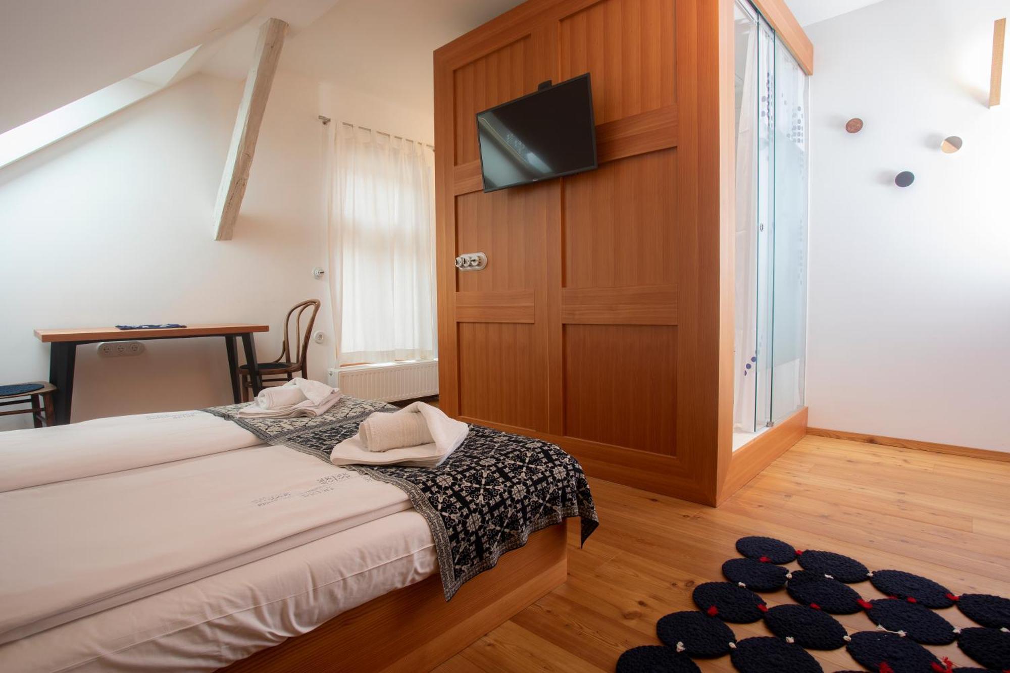 Pr'Gavedarjo Eco Heritage B&B クランスカゴーラ 部屋 写真